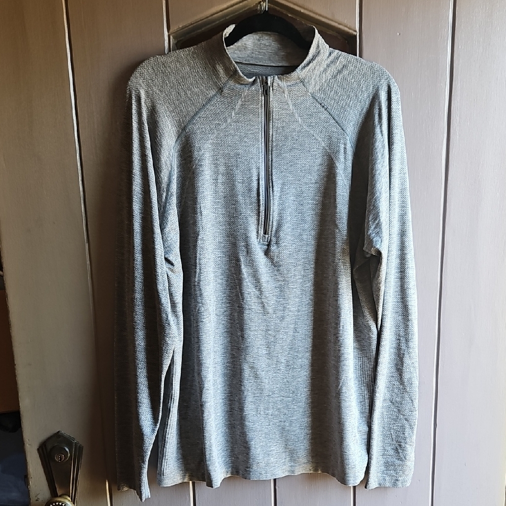 Lululemon Men's Metal Tech 1/2 Zip Knit Tee